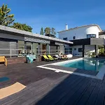 Lapax By